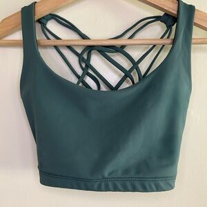 Onzie Green Strappy Sports Bra • Size M • Criss‑Cross Back • Excellent Condition